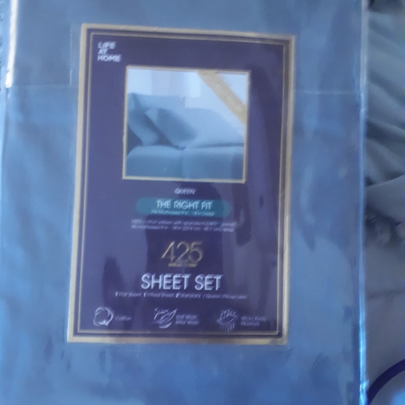 Queen size sheet set - Picture 1 of 1